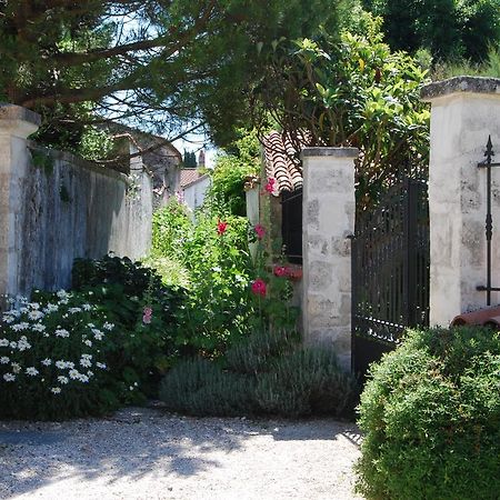 Les Jardins Saint Leonard Hotel Thaire Exterior photo