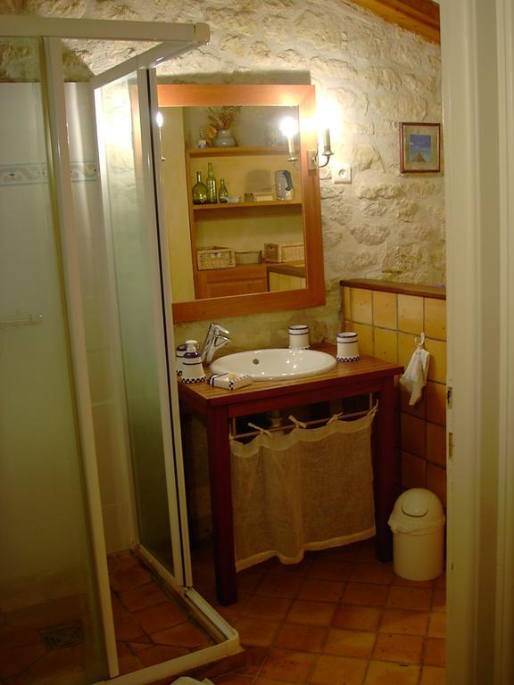 Les Jardins Saint Leonard Hotel Thaire Exterior photo